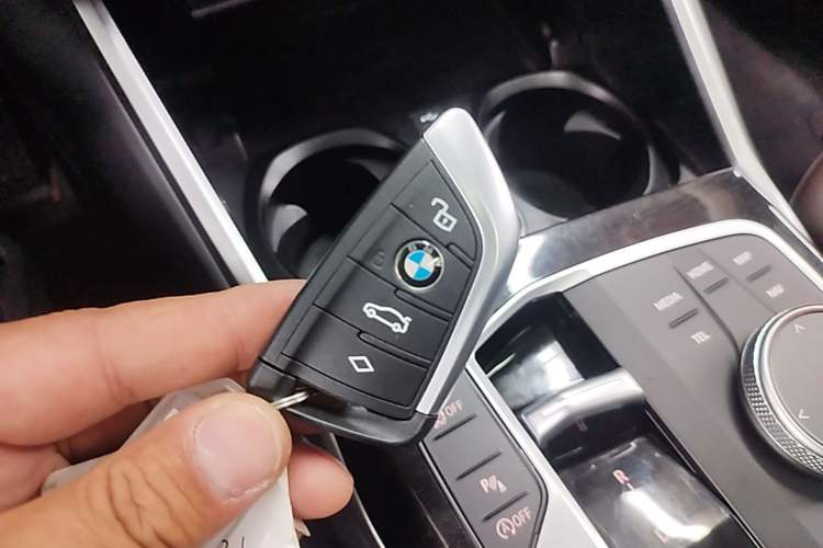 Used BMW 3 Series 2024 325Li M Sport Package Vehicle Key