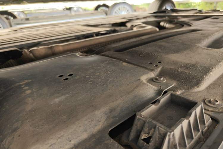 Used BMW 3 Series 2024 325Li M Sport Package Chassis Front Right