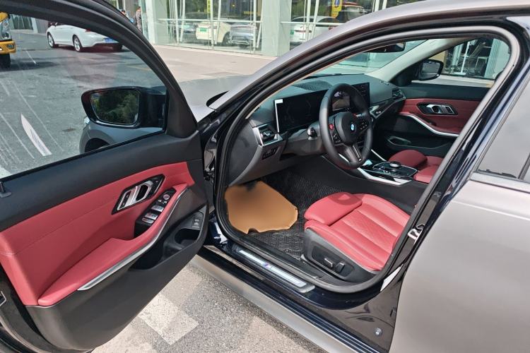 Used BMW 3 Series 2024 325Li M Sport Package Driver Seat