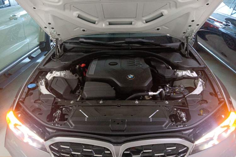Used BMW 3 Series 2024 325Li M Sport Package Engine Bay