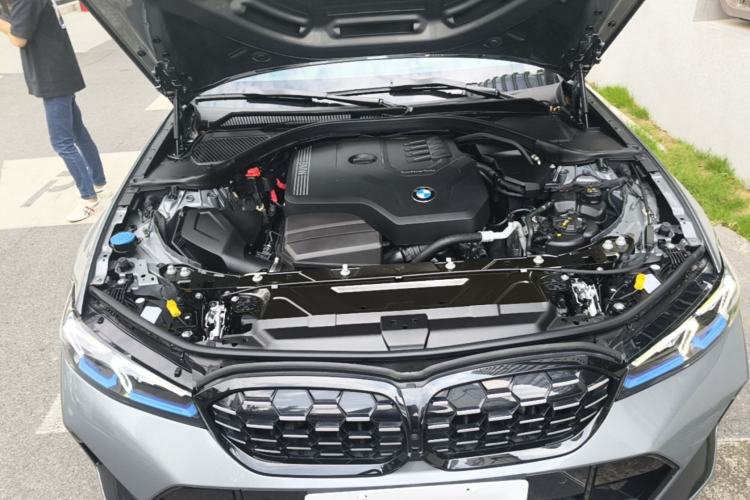 Used BMW 3 Series 2024 330Li M Sport Night Edition Package Engine Bay Right