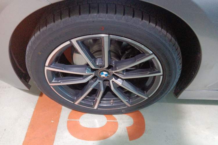 Used BMW 3 Series 2024 325Li M Sport Package Exterior 2