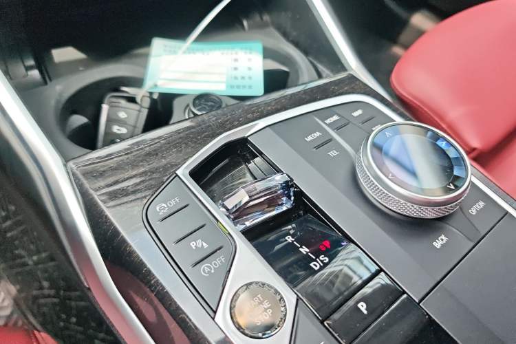 Used BMW 3 Series 2024 325Li M Sport Package Gear Lever