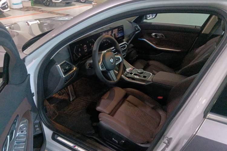 Used BMW 3 Series 2024 325Li M Sport Package Left Front Seat