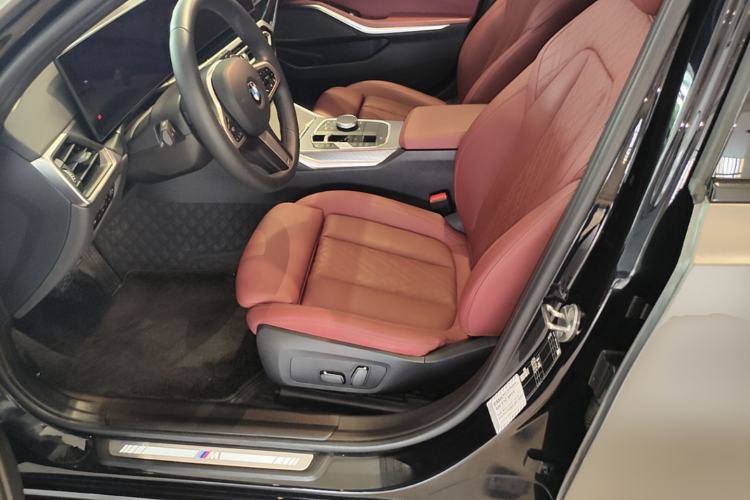 Used BMW 3 Series 2024 325i M Sport Night Edition Package Left Front Seat