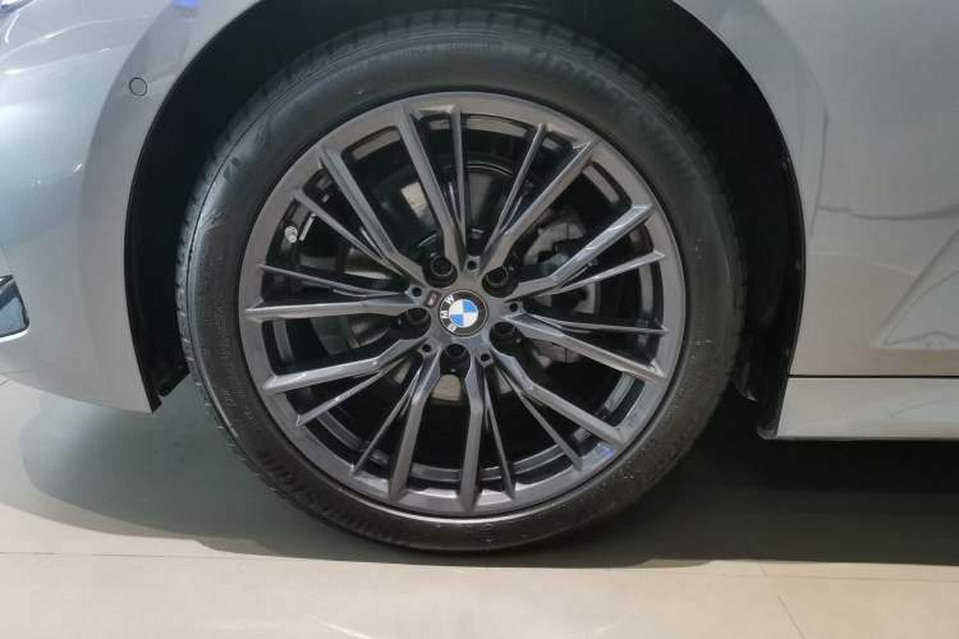 Used BMW 3 Series 2024 325Li M Sport Night Edition Package Left Front Wheel Hub