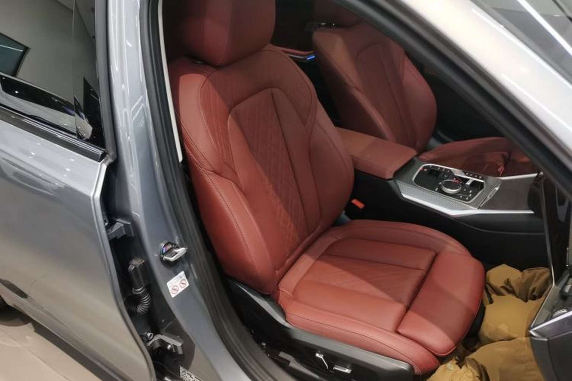 Used BMW 3 Series 2024 325Li M Sport Night Edition Package Right Front Seat