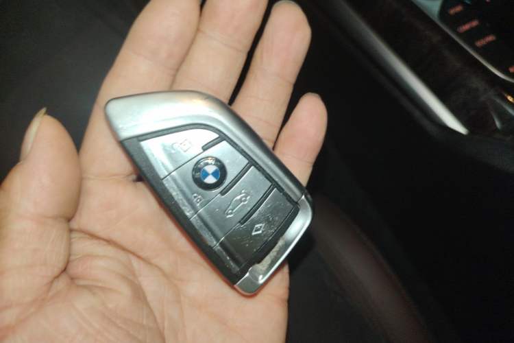 Used BMW 3 Series 2024 325Li xDrive M Sport Package Vehicle Key