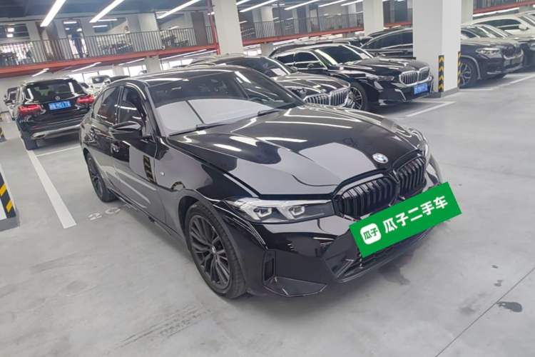Used BMW 3 Series 2024 325i M Sport Night Edition Package Front Right 45 Deg