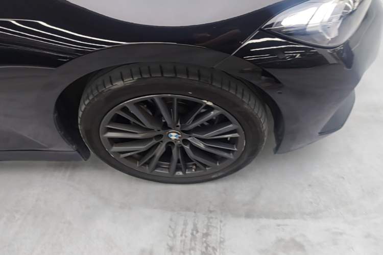 Used BMW 3 Series 2024 325i M Sport Night Edition Package Right Front Wheel Hub