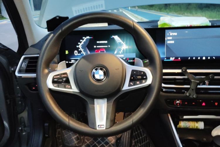 Used BMW 3 Series 2024 325Li M Sport Package Steering Wheel