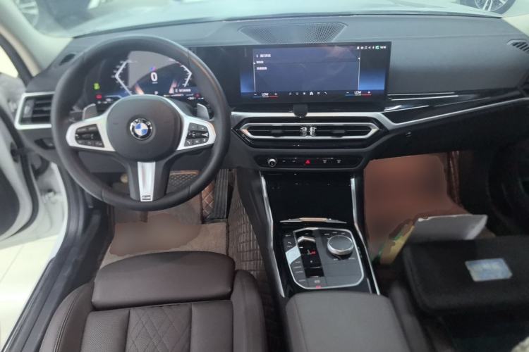 Used BMW 3 Series 2024 320Li M Sport Package Center Console