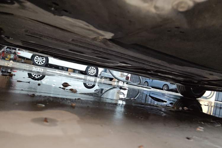 Used BMW 3 Series 2024 325Li M Sport Package Chassis Front Left