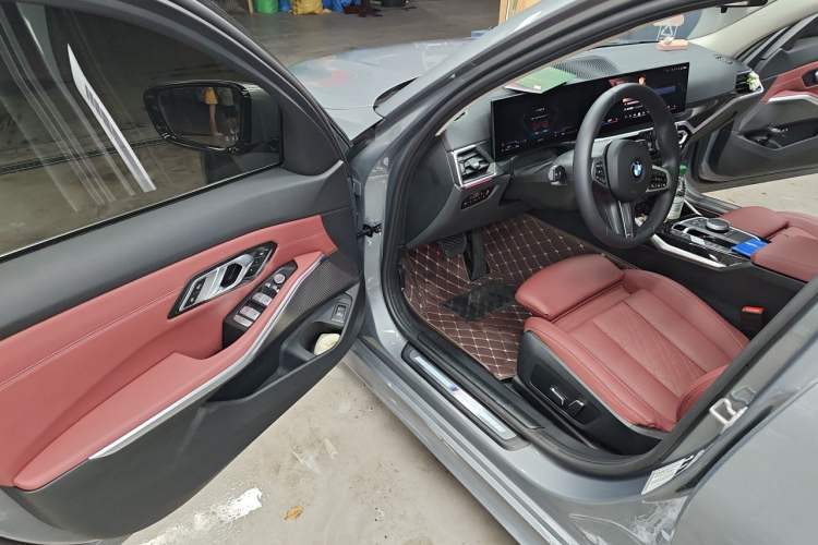 Used BMW 3 Series 2024 325Li M Sport Package Driver Seat