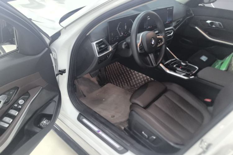 Used BMW 3 Series 2024 320Li M Sport Package Driver Seat