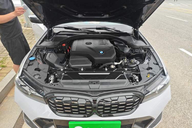 Used BMW 3 Series 2024 325i M Sport Package Engine Bay