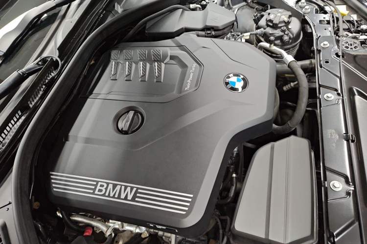 Used BMW 3 Series 2024 325Li M Sport Package Engine Bay