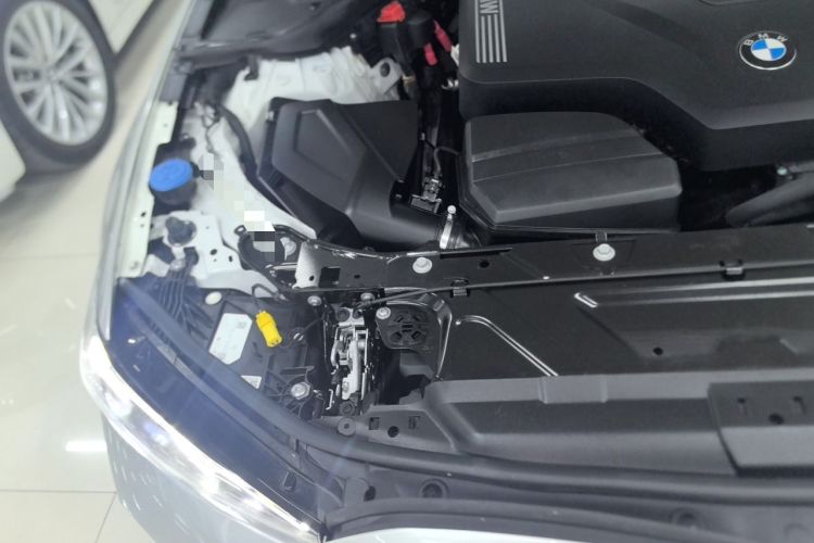 Used BMW 3 Series 2024 320Li M Sport Package Engine Bay Right