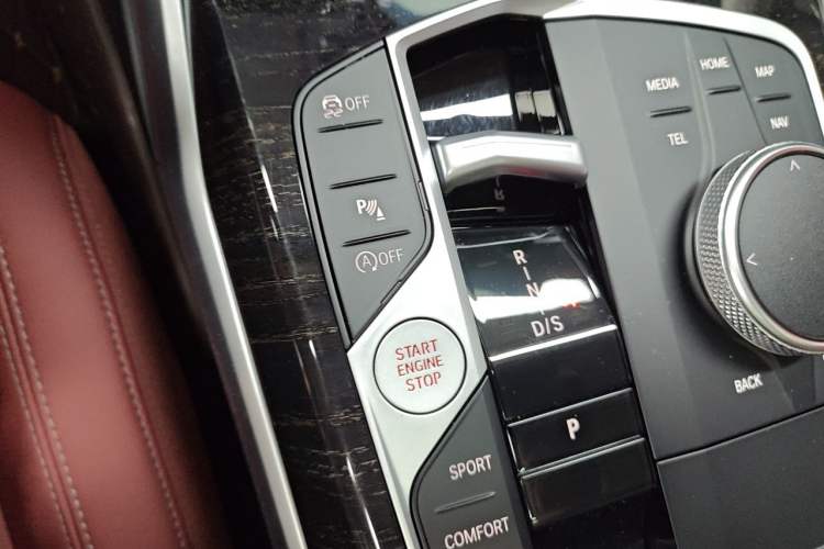 Used BMW 3 Series 2024 325Li M Sport Package Gear Lever