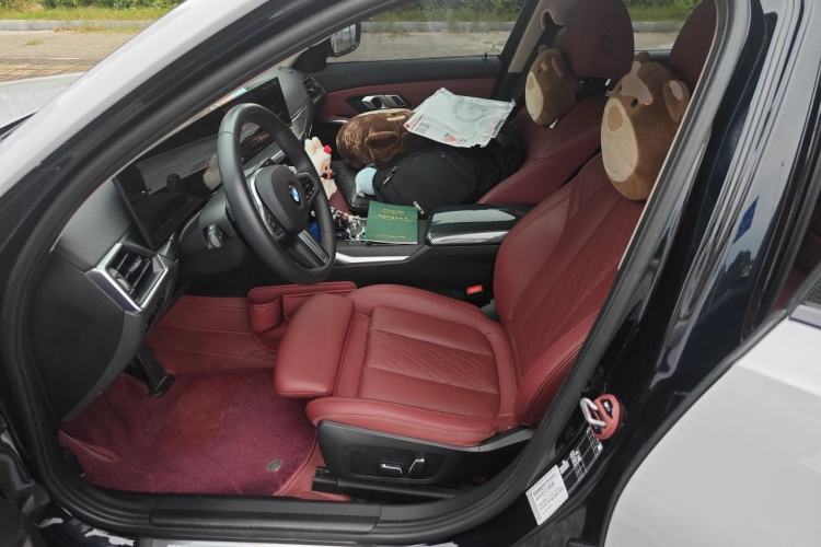 Used BMW 3 Series 2024 325i M Sport Package Left Front Seat