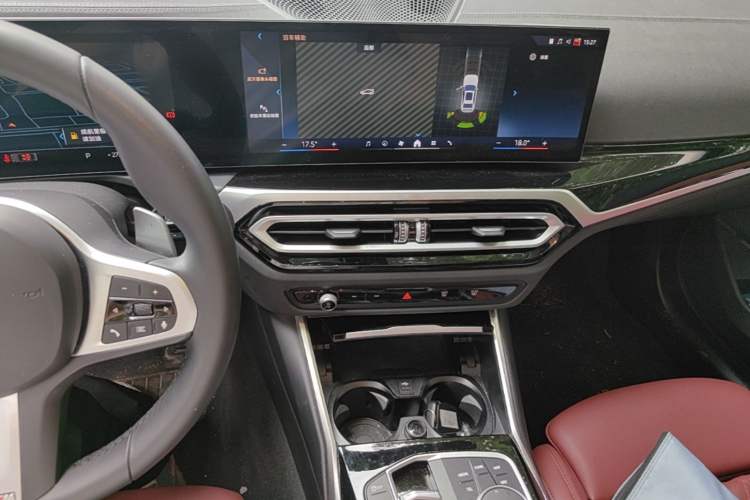 Used BMW 3 Series 2024 320Li M Sport Package Audio And AC Panel