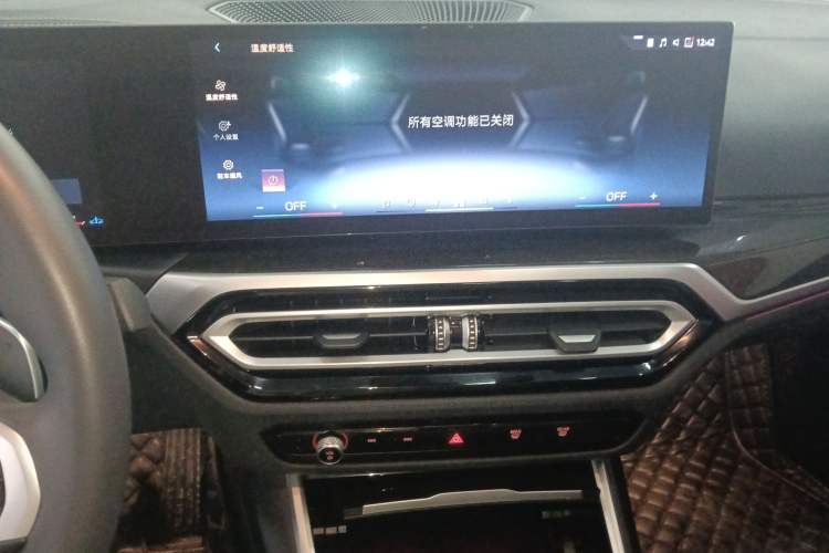 Used BMW 3 Series 2024 325Li M Sport Package Audio And AC Panel