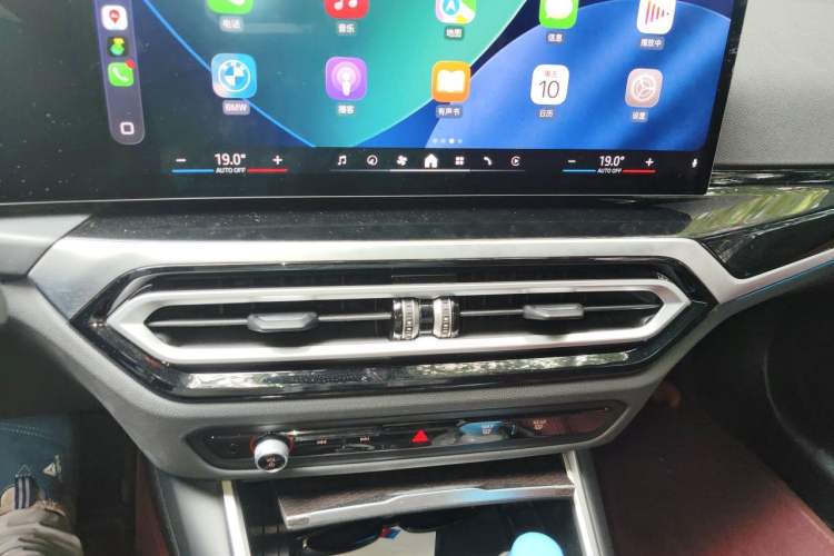 Used BMW 3 Series 2024 325i M Sport Night Edition Package Audio And AC Panel