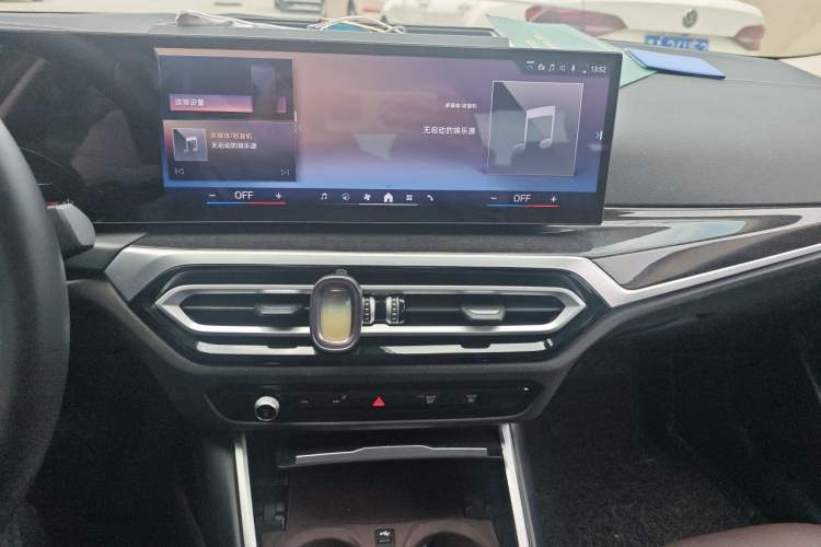 Used BMW 3 Series 2024 325Li M Sport Package Audio And AC Panel