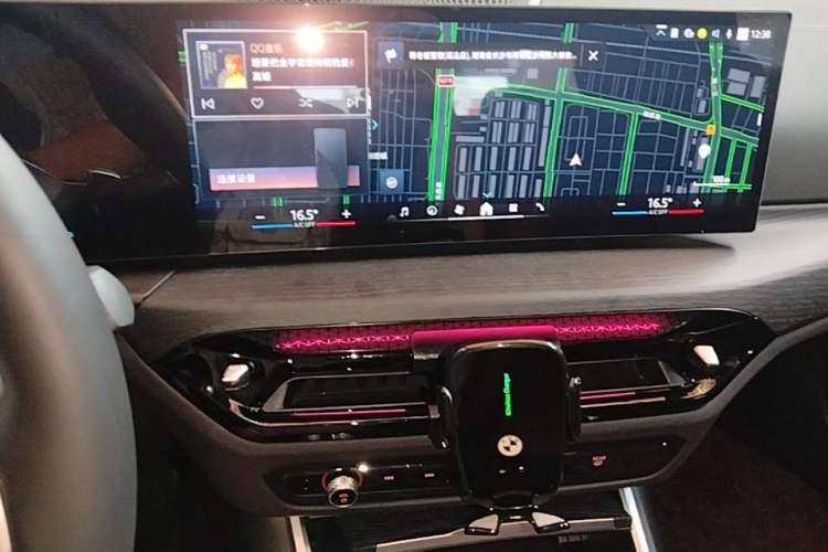 Used BMW 3 Series 2024 325Li M Sport Package Audio And AC Panel