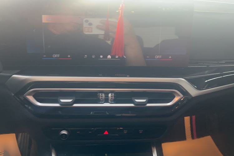 Used BMW 3 Series 2024 320Li M Sport Package Audio And AC Panel