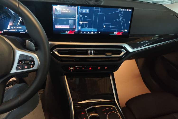 Used BMW 3 Series 2024 325Li M Sport Package Audio And AC Panel
