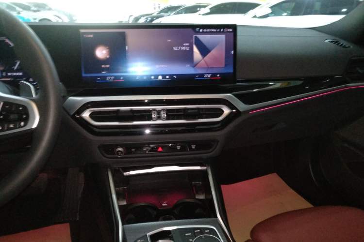 Used BMW 3 Series 2024 325i M Sport Night Edition Package Audio And AC Panel