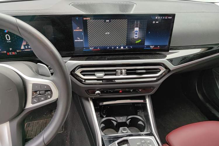 Used BMW 3 Series 2024 320Li M Sport Package Audio And AC Panel