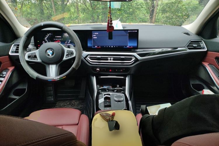 Used BMW 3 Series 2024 320Li M Sport Package Center Console