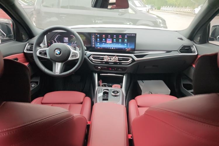 Used BMW 3 Series 2024 325i M Sport Night Edition Package Center Console