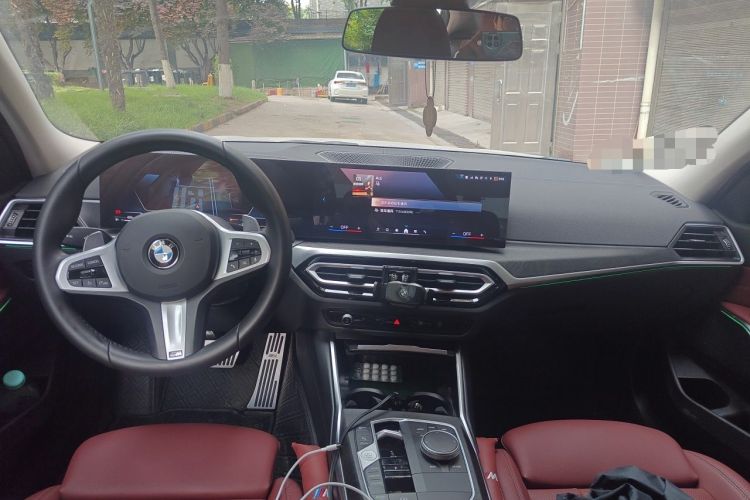 Used BMW 3 Series 2024 325i M Sport Package Center Console