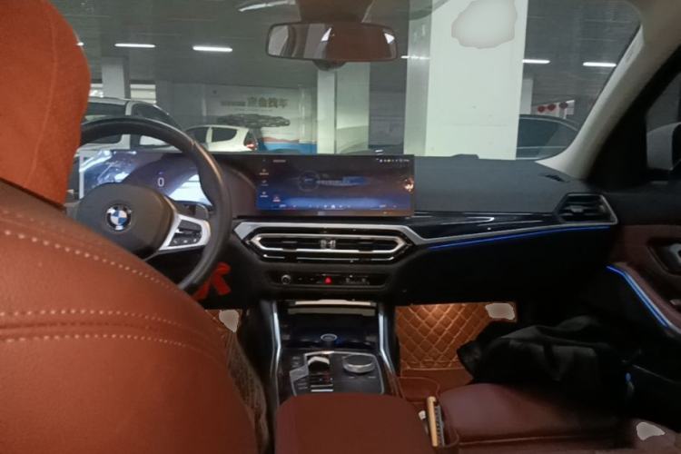 Used BMW 3 Series 2024 325Li M Sport Package Center Console