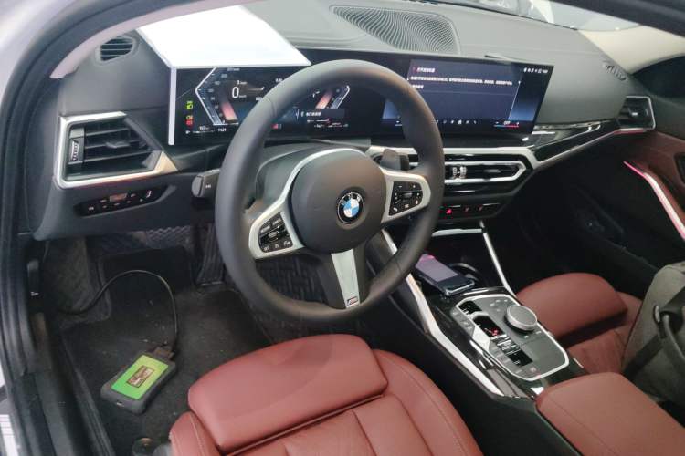 Used BMW 3 Series 2024 325Li M Sport Package Center Console