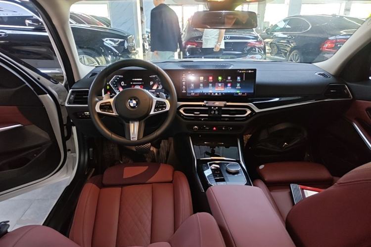 Used BMW 3 Series 2024 325Li M Sport Package Center Console