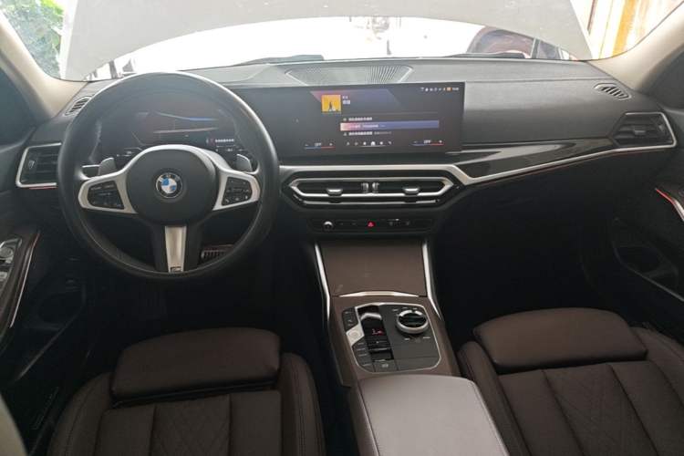 Used BMW 3 Series 2024 325Li M Sport Package Center Console