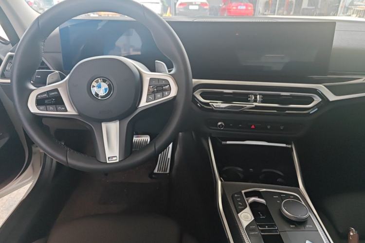 Used BMW 3 Series 2024 325Li M Sport Night Edition Package Center Console