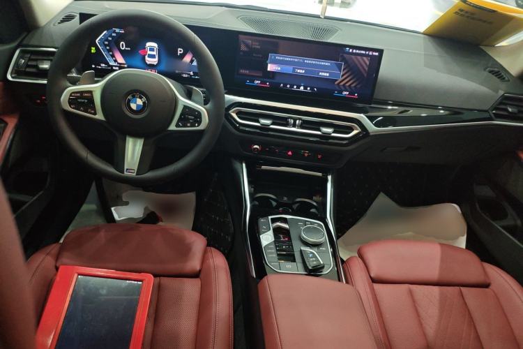 Used BMW 3 Series 2024 320Li M Sport Package Center Console