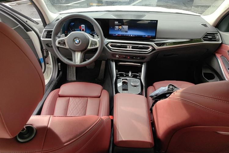 Used BMW 3 Series 2024 320Li M Sport Package Center Console