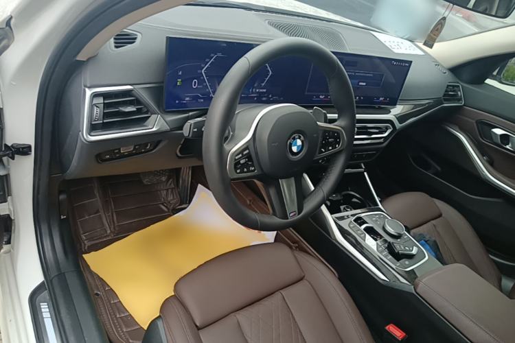 Used BMW 3 Series 2024 325Li M Sport Package Center Console