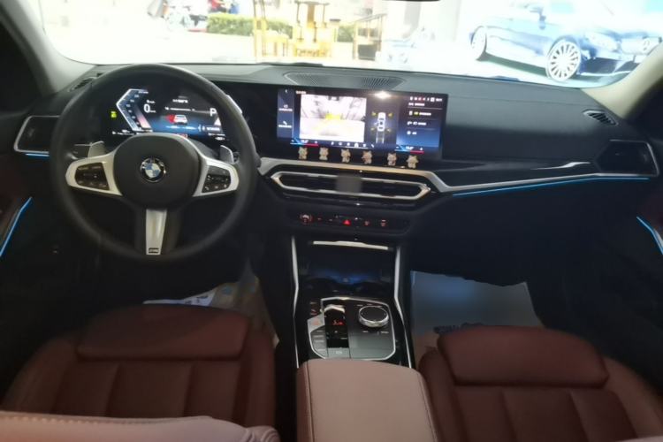 Used BMW 3 Series 2024 325Li M Sport Package Center Console