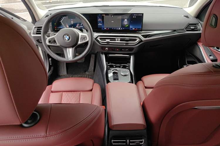 Used BMW 3 Series 2024 320Li M Sport Package Center Console