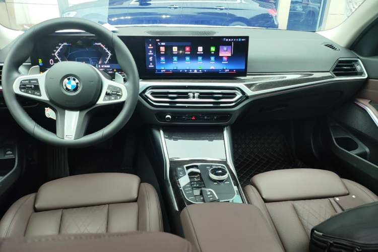 Used BMW 3 Series 2024 325Li M Sport Package Center Console