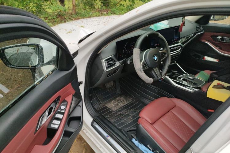 Used BMW 3 Series 2024 320Li M Sport Package Driver Seat