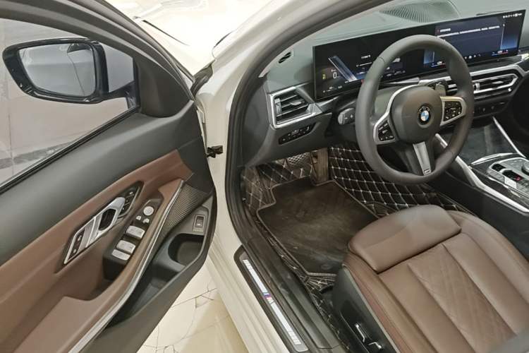 Used BMW 3 Series 2024 325Li M Sport Package Driver Seat