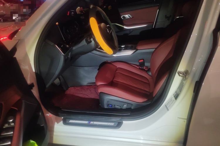 Used BMW 3 Series 2024 330i M Sport Night Edition Package Driver Seat
